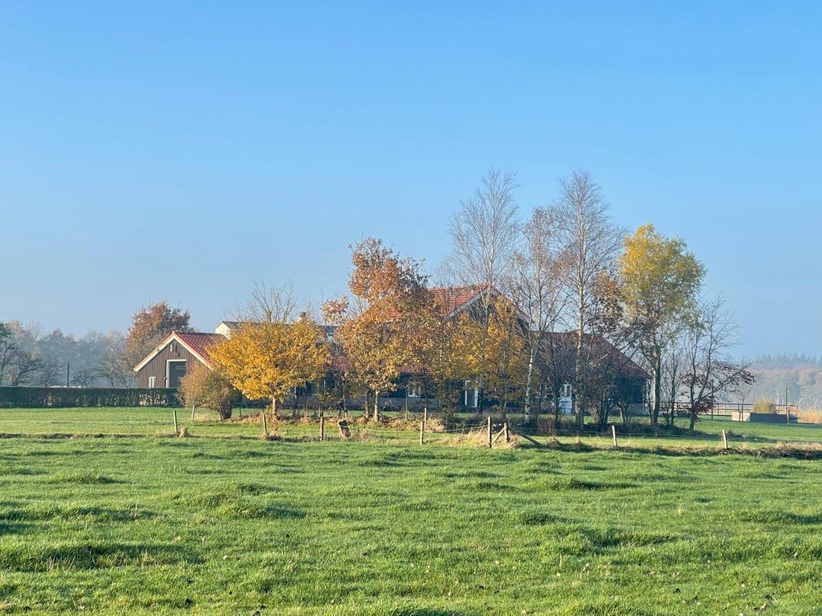 Vakantiehuis Noflik Nijemirdum Luaran gambar